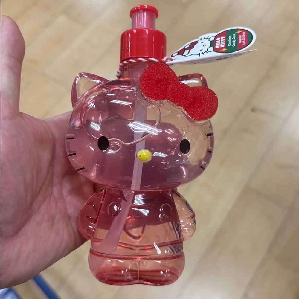 New Sanrio Hello Kitty Christmas Scented Hand Soap-14.5fl Oz/ smells candy cane